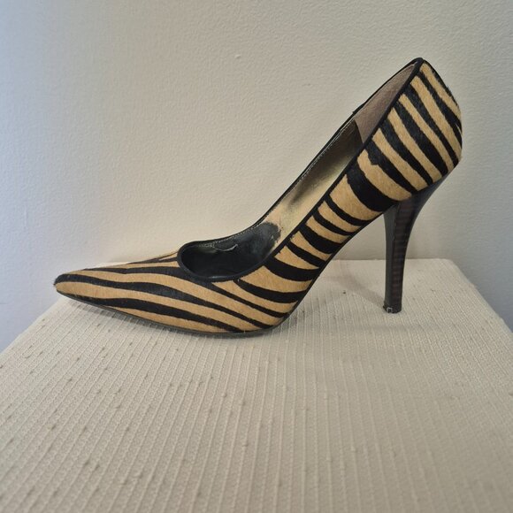 Zebra Striped Pumps - Picture 2 of 6